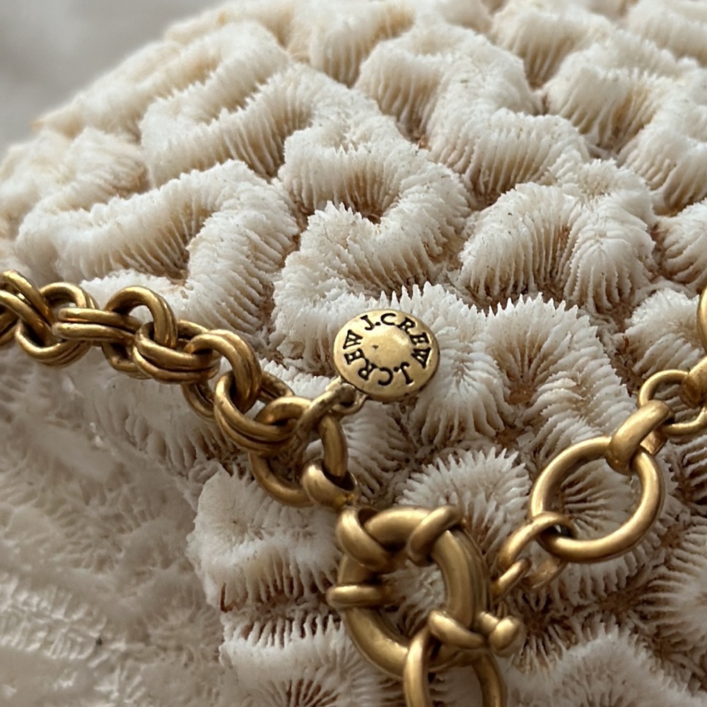 Jcrew white balls and gold tone charm 26” with 4” extension stunning necklace - Picture 13 of 13